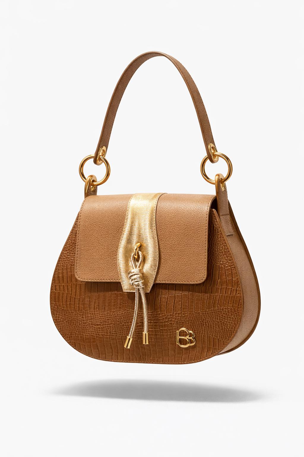 Bolso de hombro con detalle dorado y textura grabada