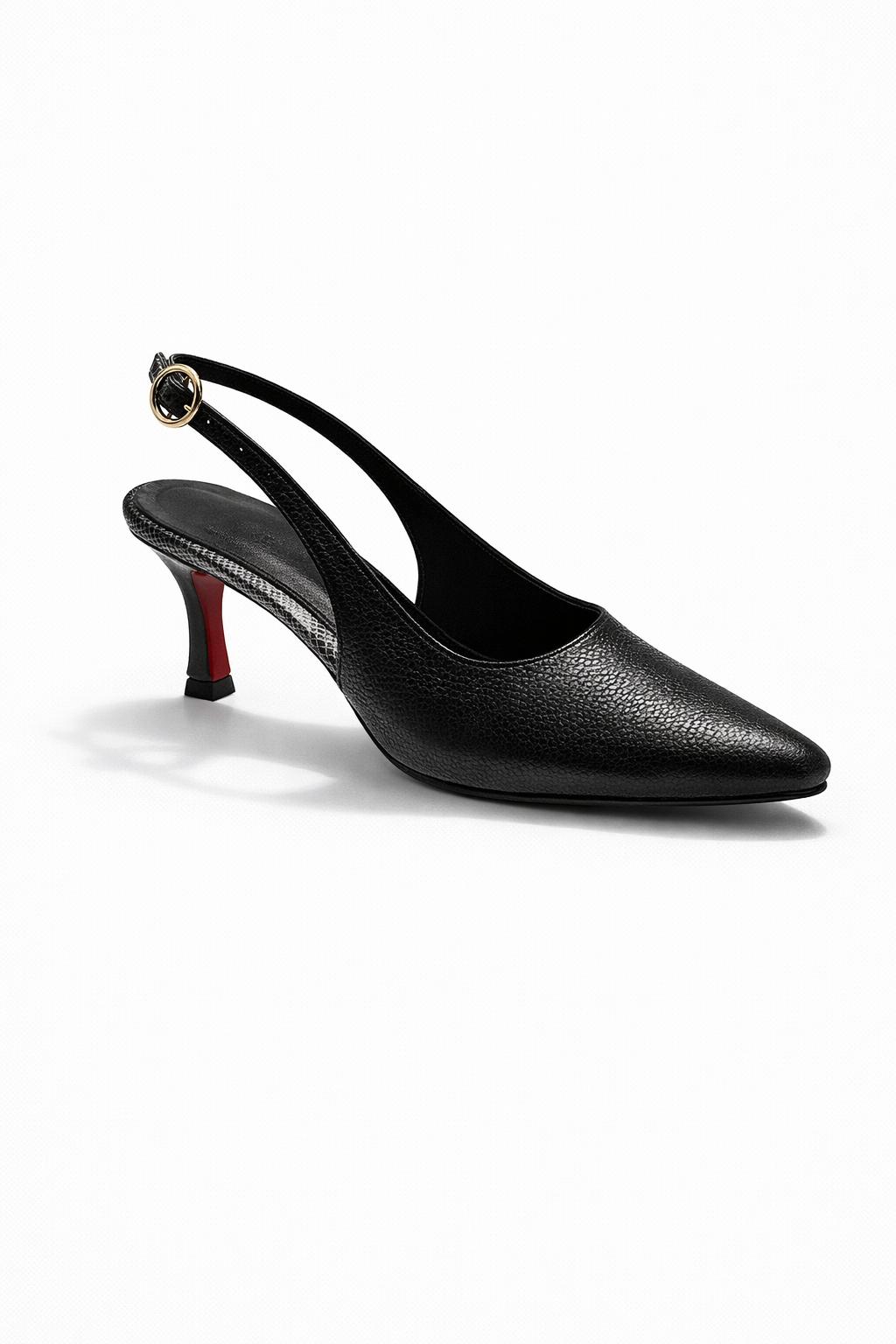 Zapato Negro de Tacón Estilizado