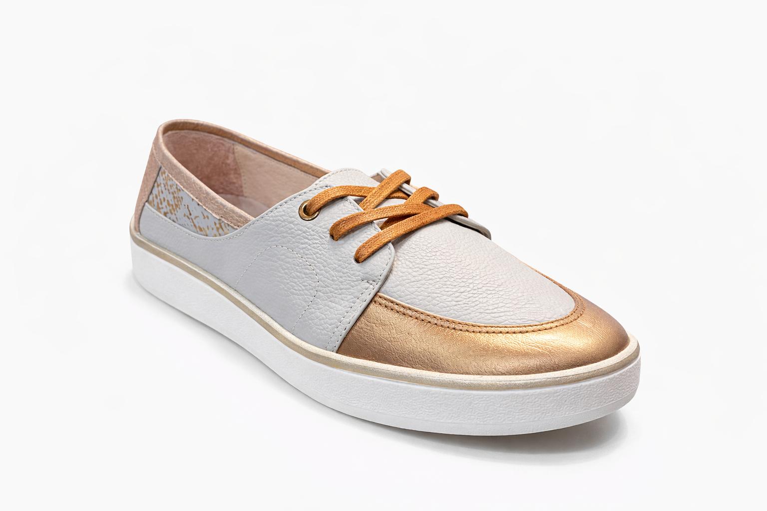 Tennis casual en cuero dorado con talco y animal print