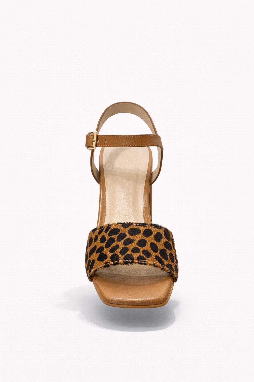 SANDALIA MARRÓN ANIMAL PRINT