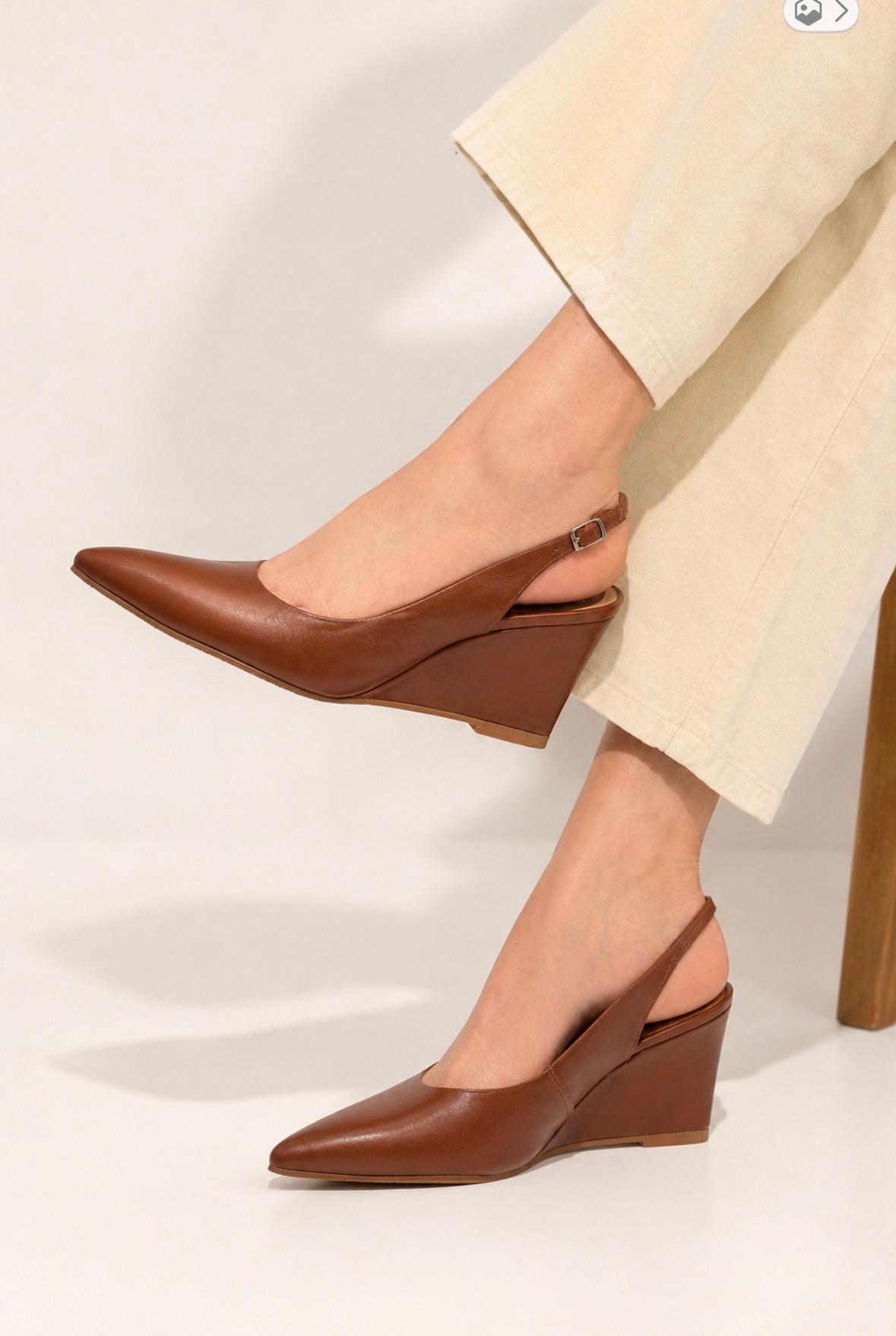 Zapato Color Camel con Tacón Cuña