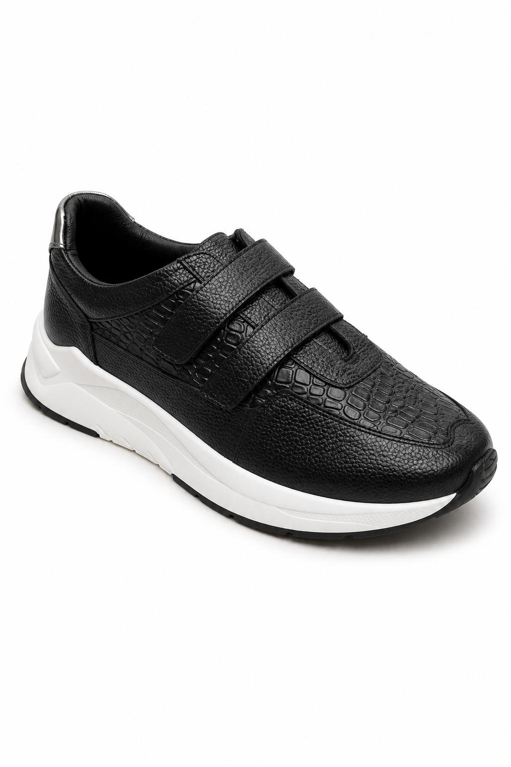 Tenis Casual para Mujer en Cuero Negro con Cierre de Velcro