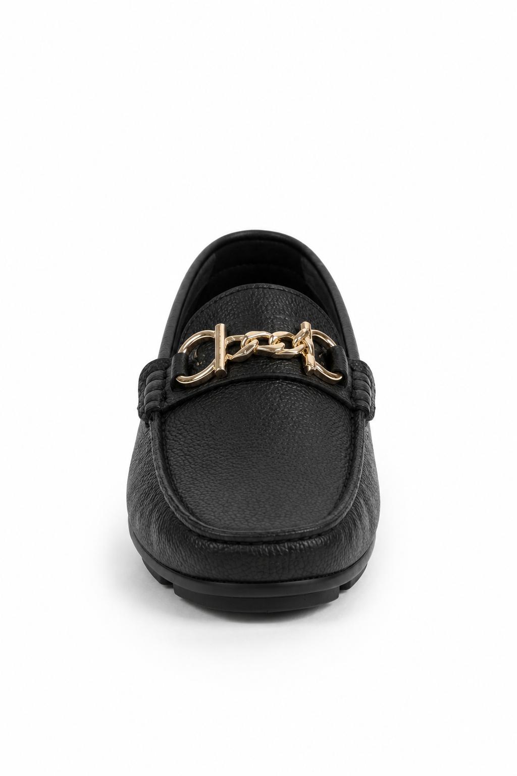 Mocasín Negro Clásico con Herraje dorado para mujer