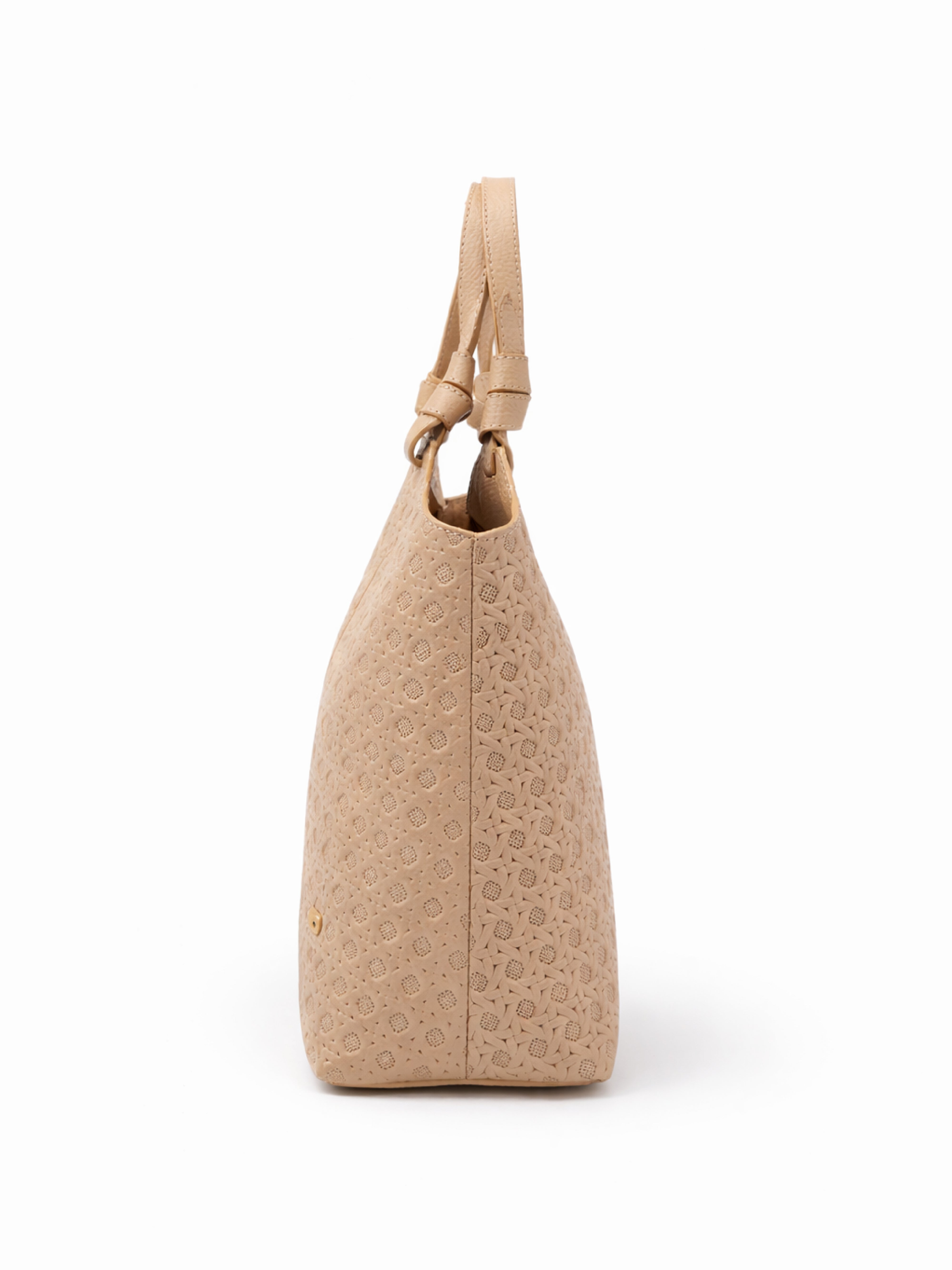 BOLSO TONO ARENA CON TEXTURA GRABADA Y ASAS ESTRUCTURADAS