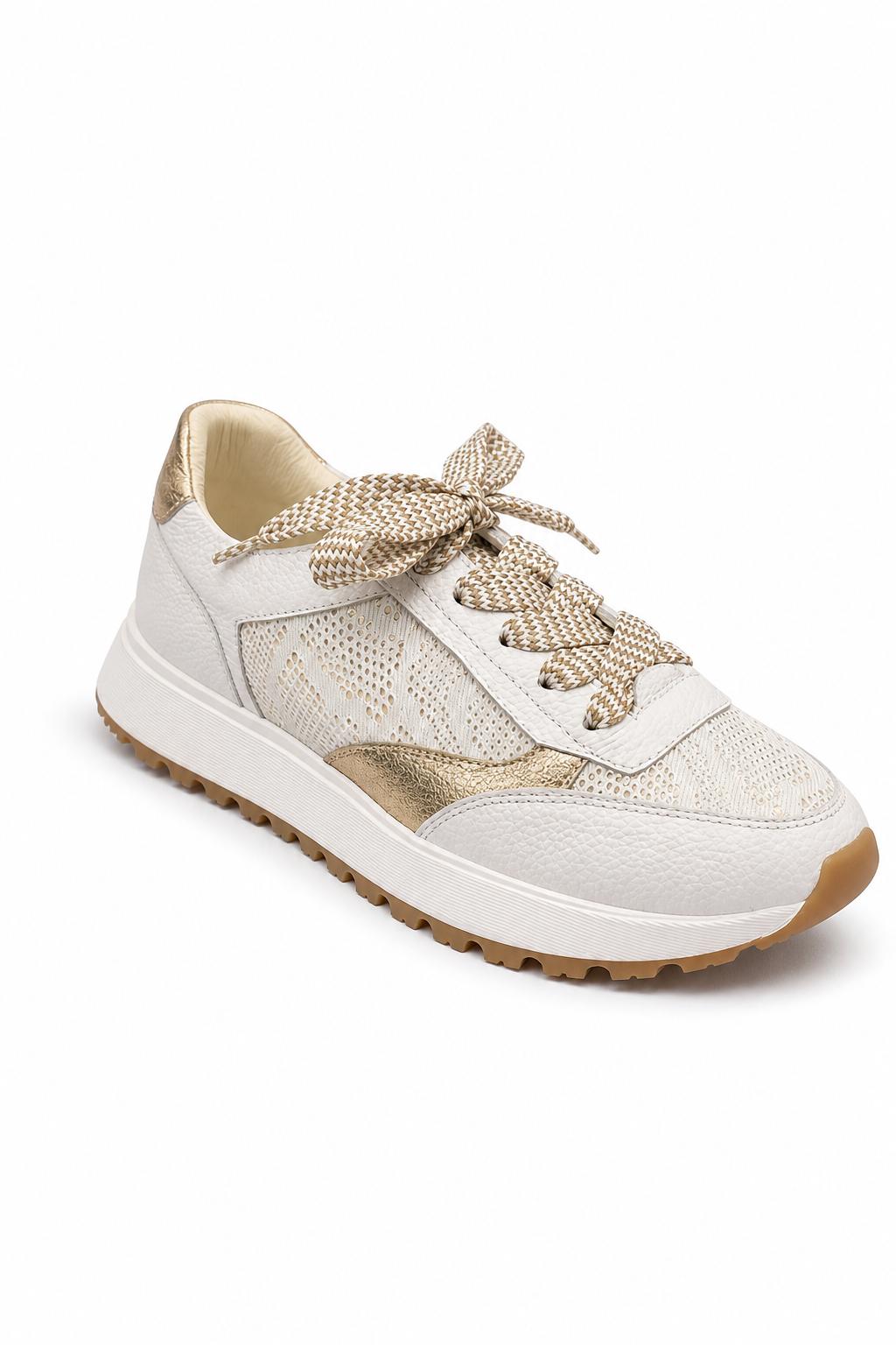 Tenis casual elegante para mujer en tonos blanco y dorado
