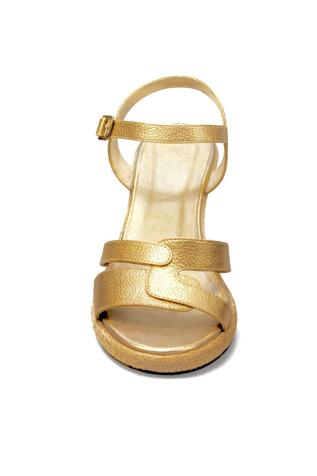 SANDALIA PLATAFORMA  YUTE COLOR DORADO