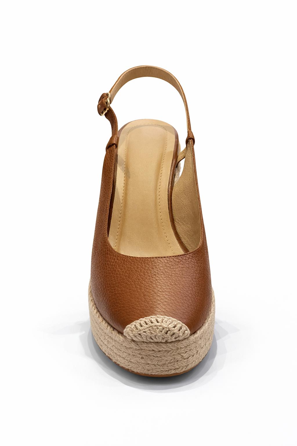 CALZADO EN PLATAFORMA COLOR  MIEL