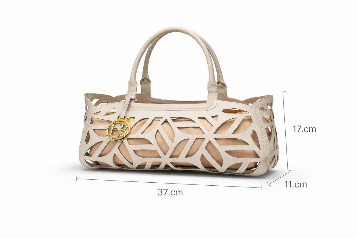bolso en cuero beige calado para mujer