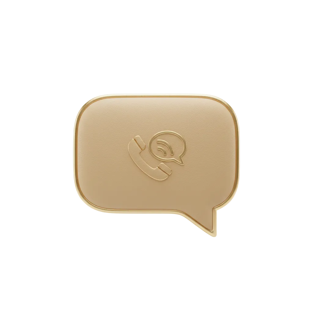 Icono 3D minimalista de una burbuja de chat de mensajería, redondeada y suave. Textura de cuero beige premium con un borde metálico dorado fino. En el centro, un símbolo de teléfono o chat sutil en relieve dorado. Fondo blanco puro, iluminación de estudio suave, renderizado de alta calidad, estilo lujoso.
