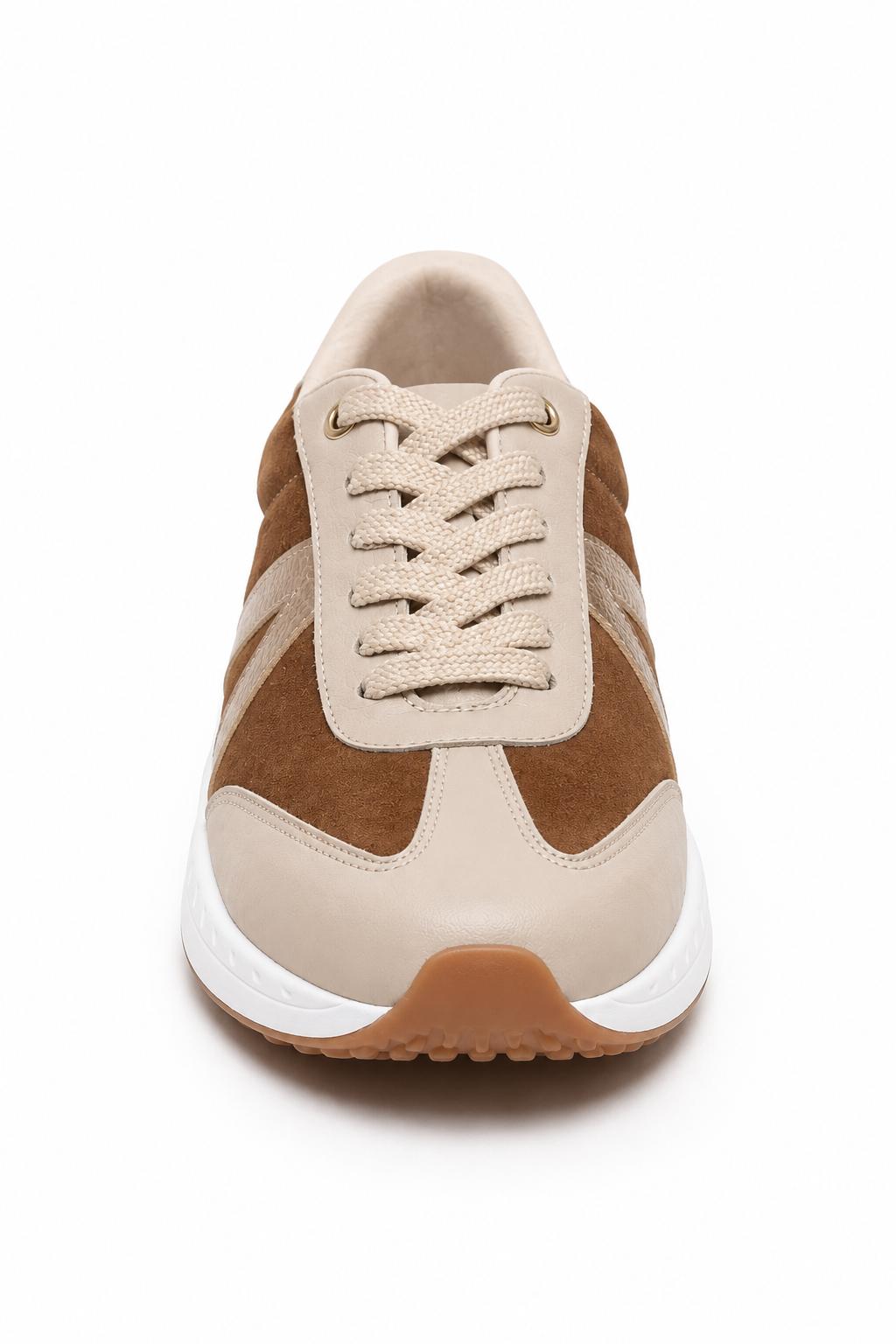 Tenis casual para mujer en cuero – Café/Beige